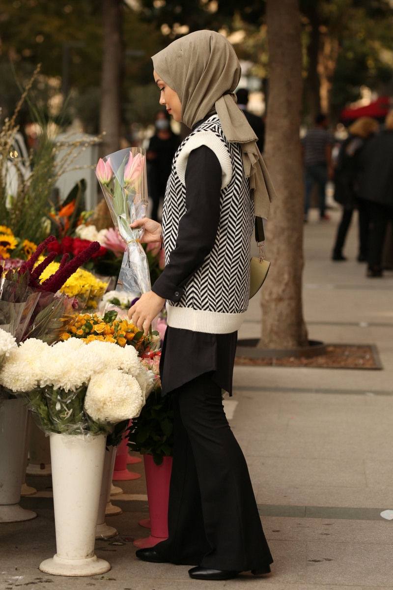 Tan Siyah Triko Süveter