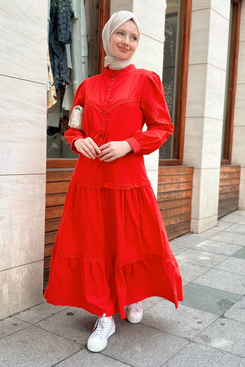 Umay Kırmızı Elbise