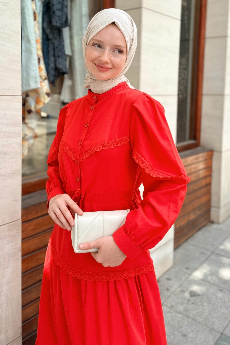 Umay Kırmızı Elbise