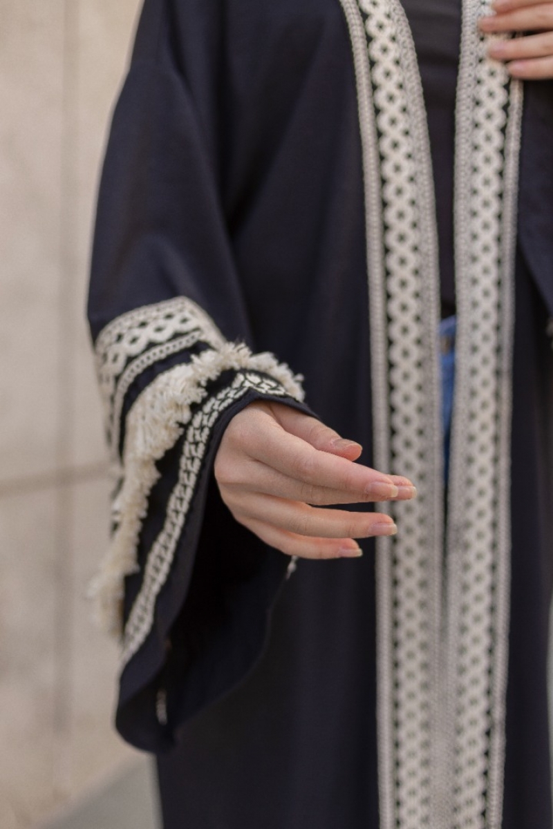Vena Siyah Kimono