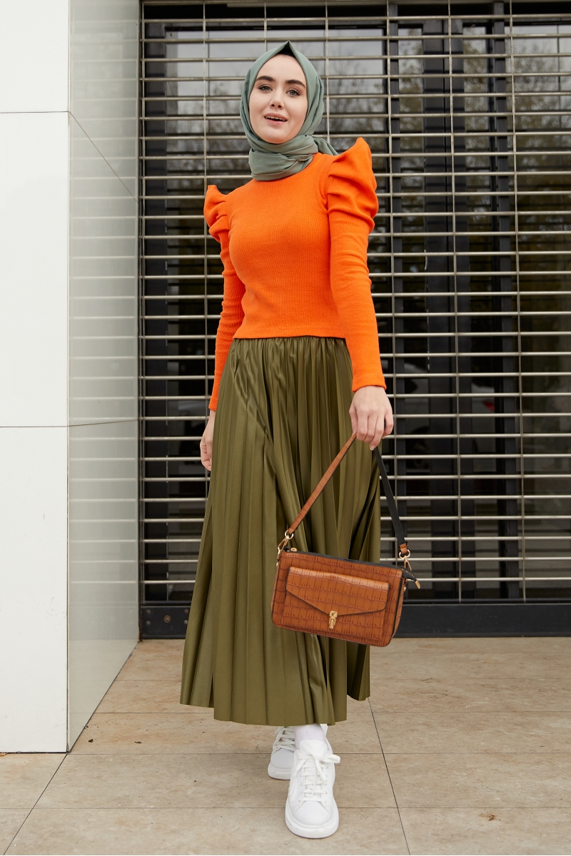 Victor Turuncu Kazak