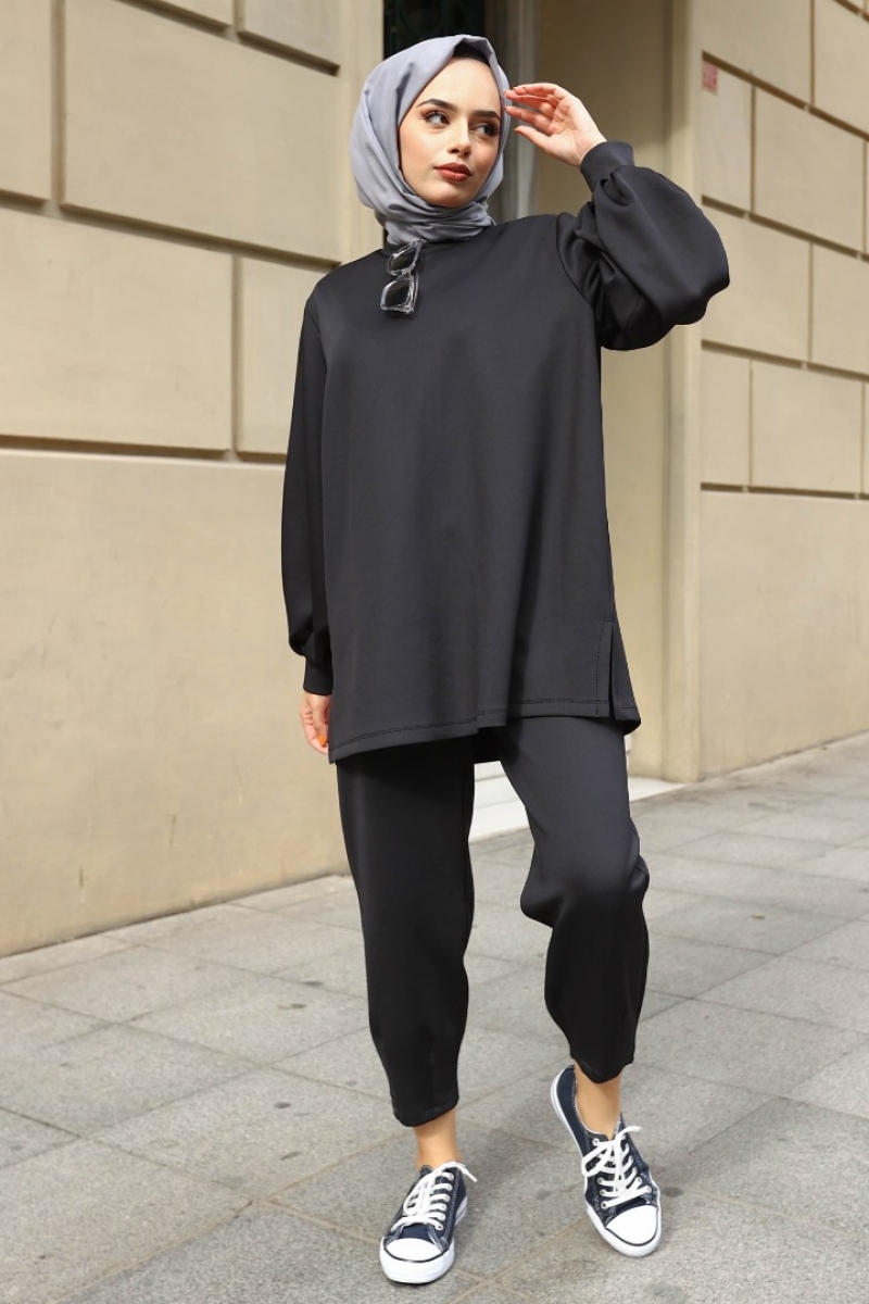 Yoshino Siyah Takım