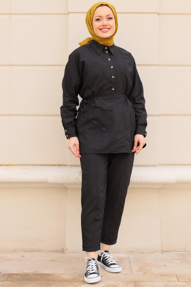 Yusra Siyah Takım