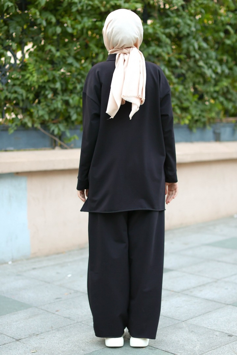 Jania Siyah Takım