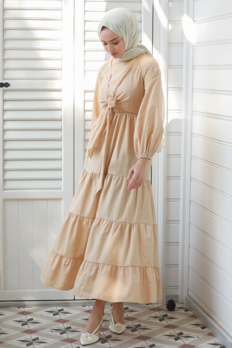 Manara Bej Elbise