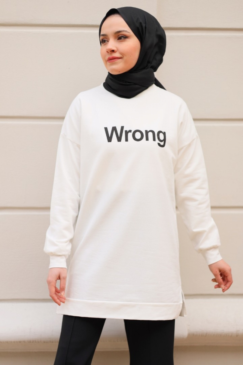 Wrong Beyaz Sweat