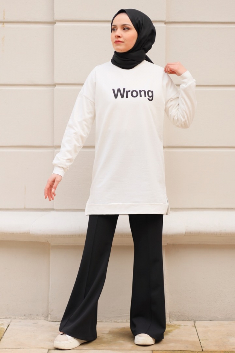 Wrong Beyaz Sweat
