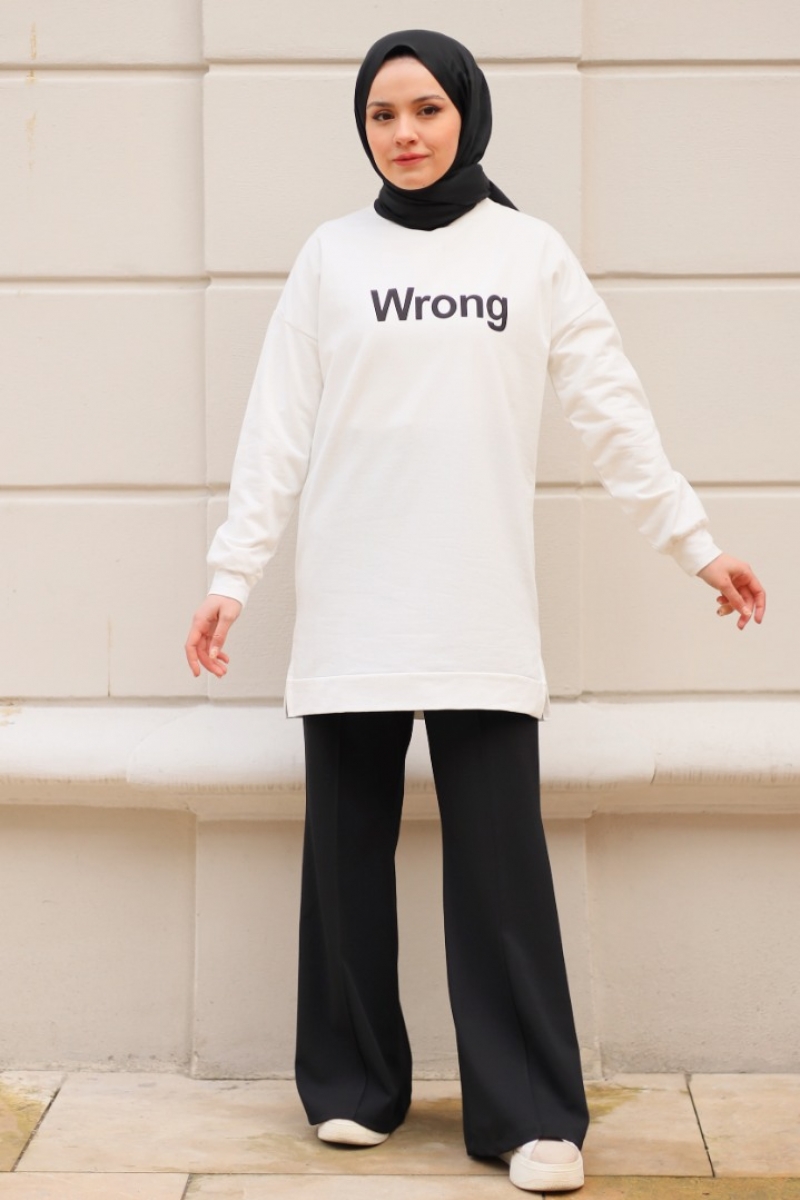 Wrong Beyaz Sweat