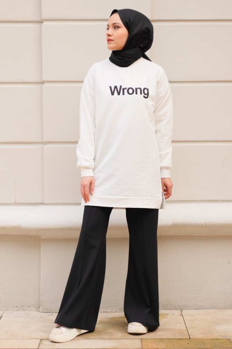 Wrong Beyaz Sweat