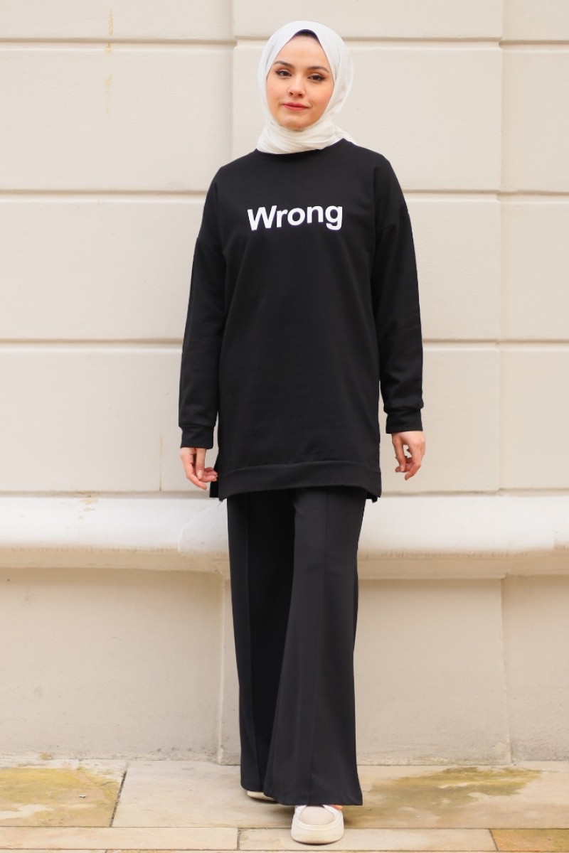 Wrong Siyah Sweat